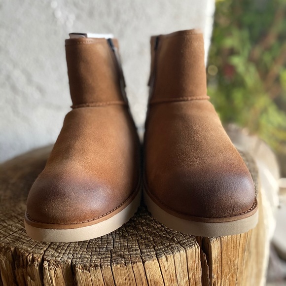 UGG CLASSIC MINI ZIP WATERPROOF CHESTNUT BOOTS - Picture 2 of 6